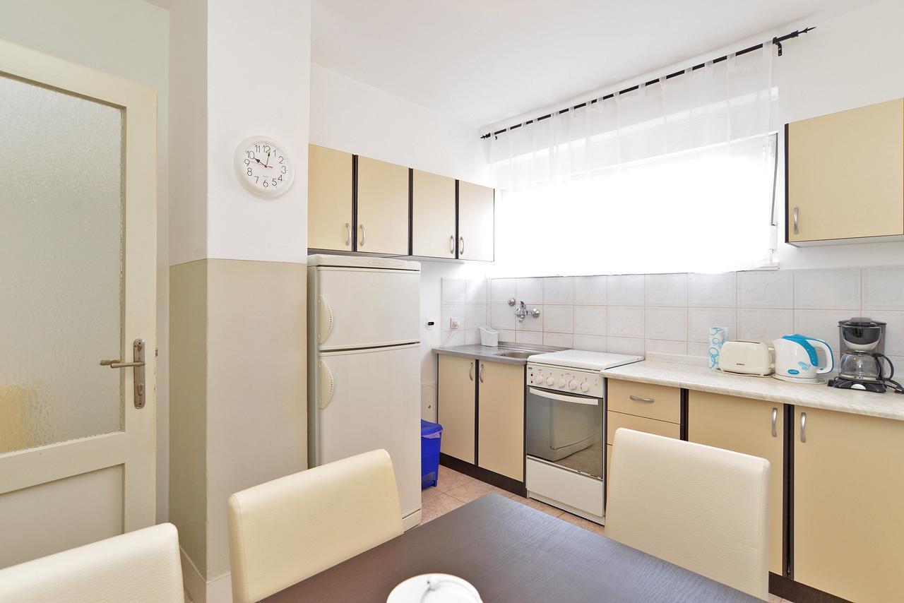 Apartment Branko 1601 Fazana Exterior photo